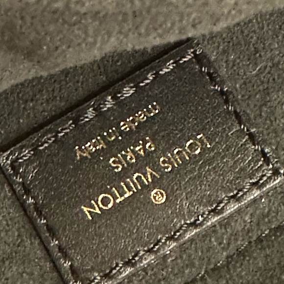 New Wave Chain Bag - Picture 7 of 10